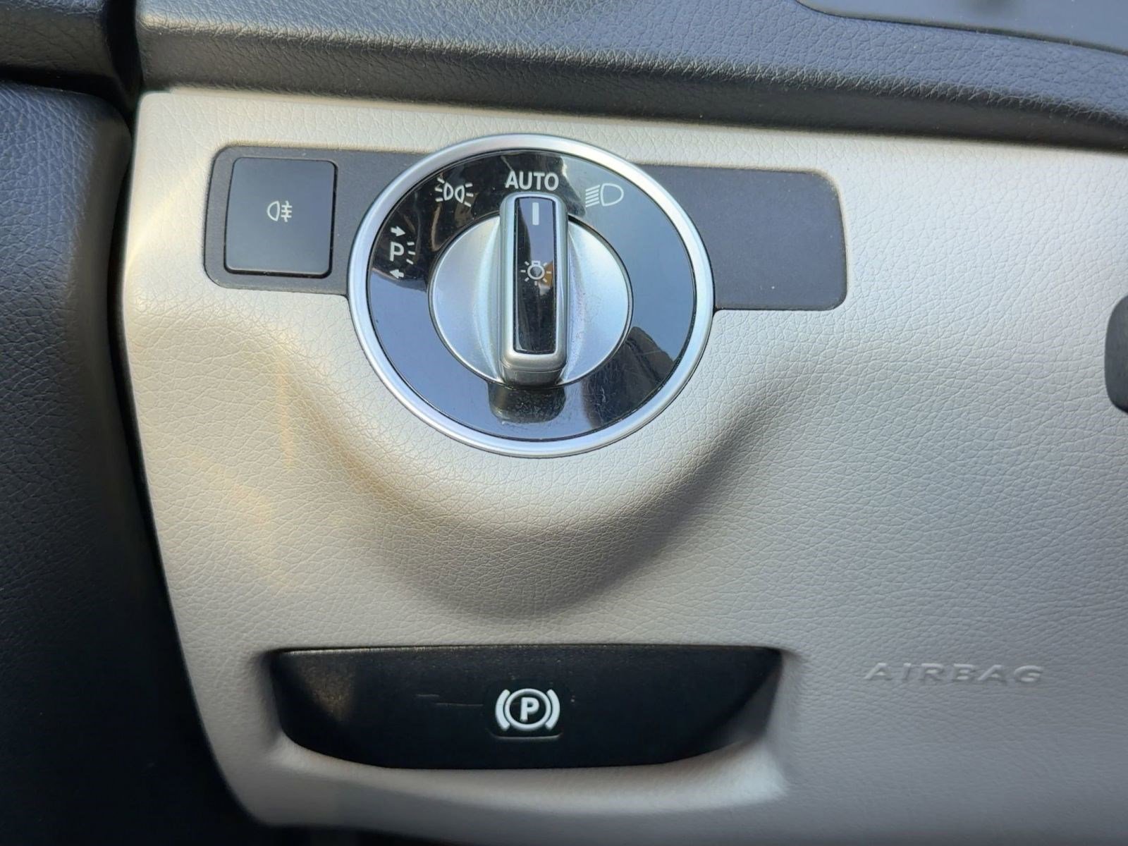 Used 2013 Mercedes-Benz C 250 Coupe image 17