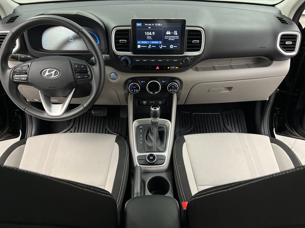 Used 2025 Hyundai Venue SEL FWD image 43