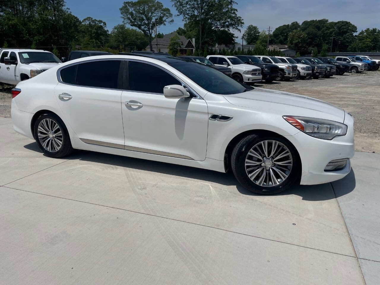 Used 2016 Kia K900 Luxury RWD image 23