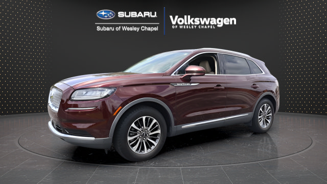 Used 2022 Lincoln Nautilus FWD w/ Premium Package image 4