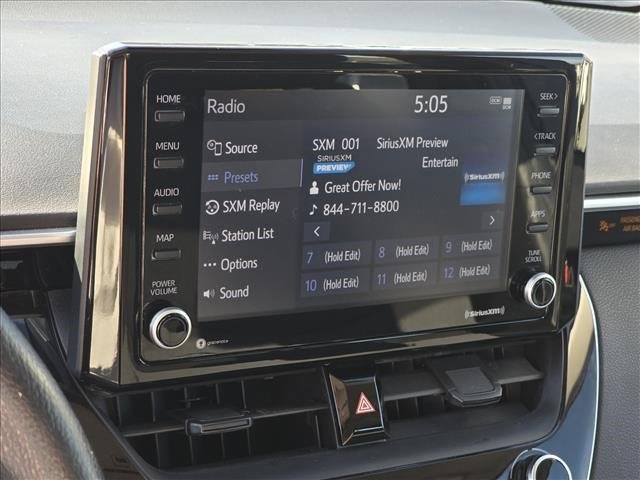 Used 2022 Toyota Corolla LE image 4