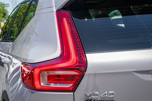 New 2026 Volvo XC40 B5 Plus w/ Climate Package AWD/4WD image 7