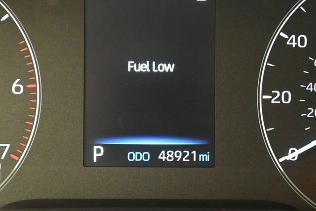 Used 2025 Toyota Corolla LE FWD image 4