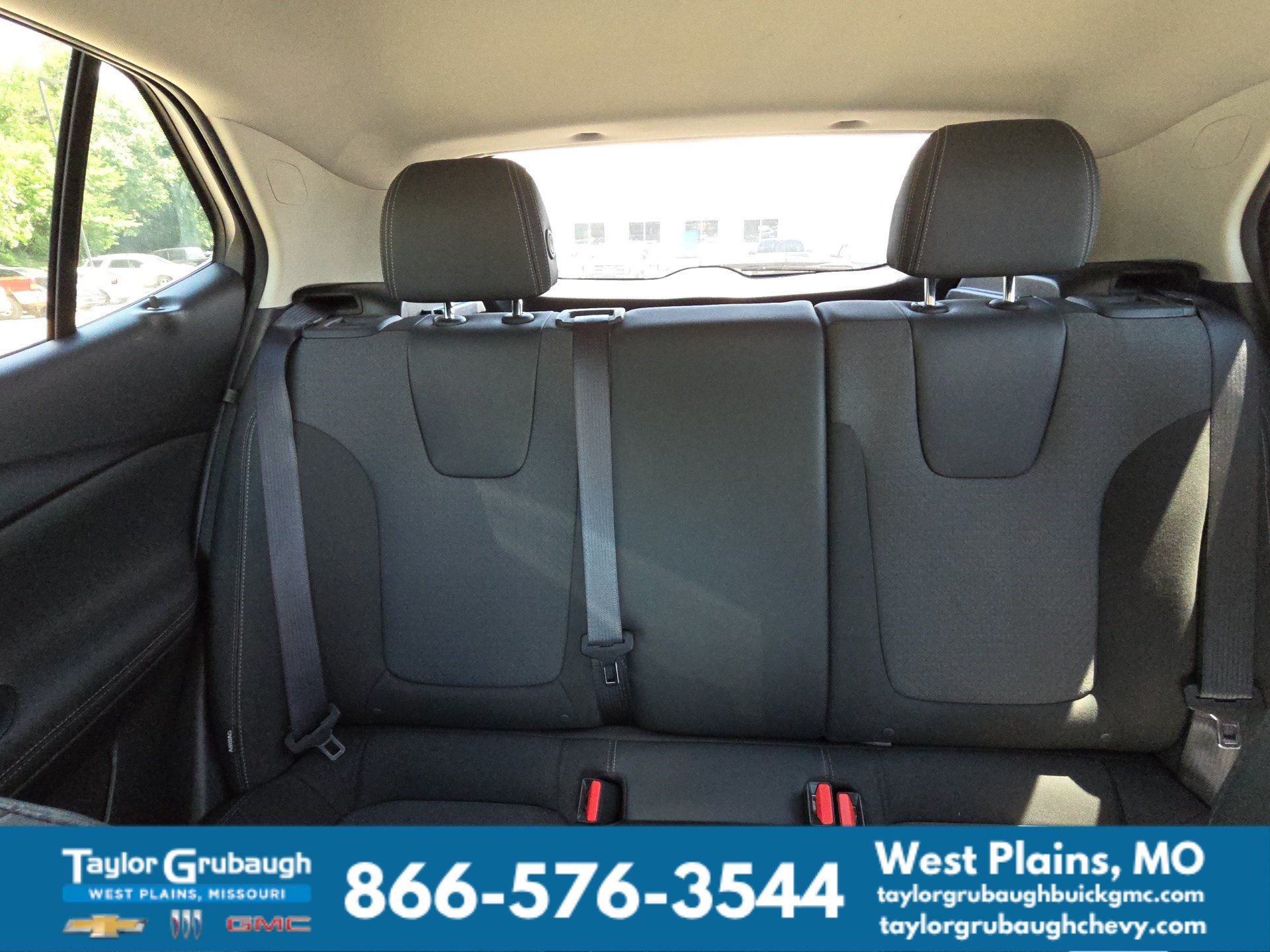 Used 2023 Buick Encore GX Preferred w/ Cold Weather Comfort Package AWD/4WD image 25