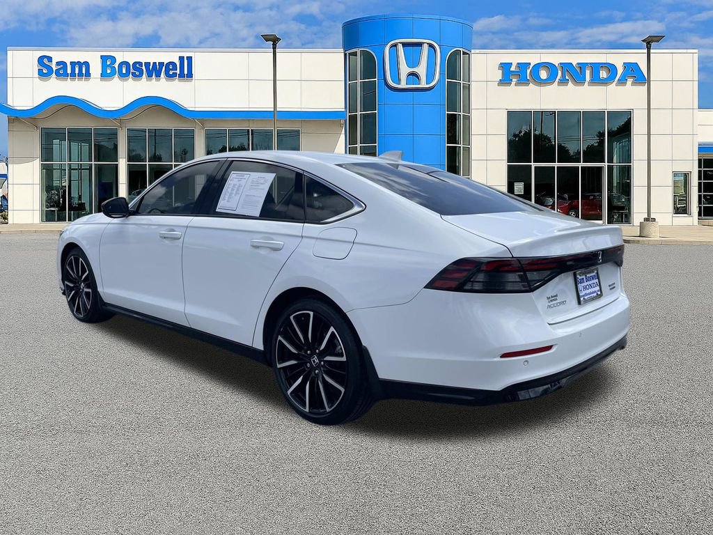 Used 2025 Honda Accord Touring image 6