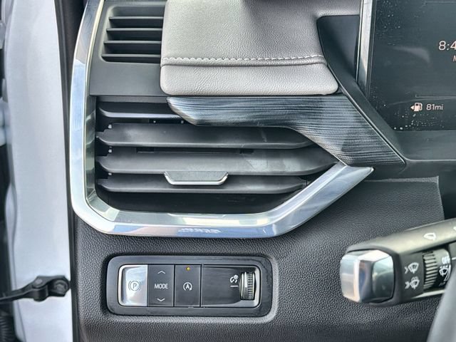 Certified 2026 GMC Acadia Elevation w/ Elevation Premium Package FWD image 17