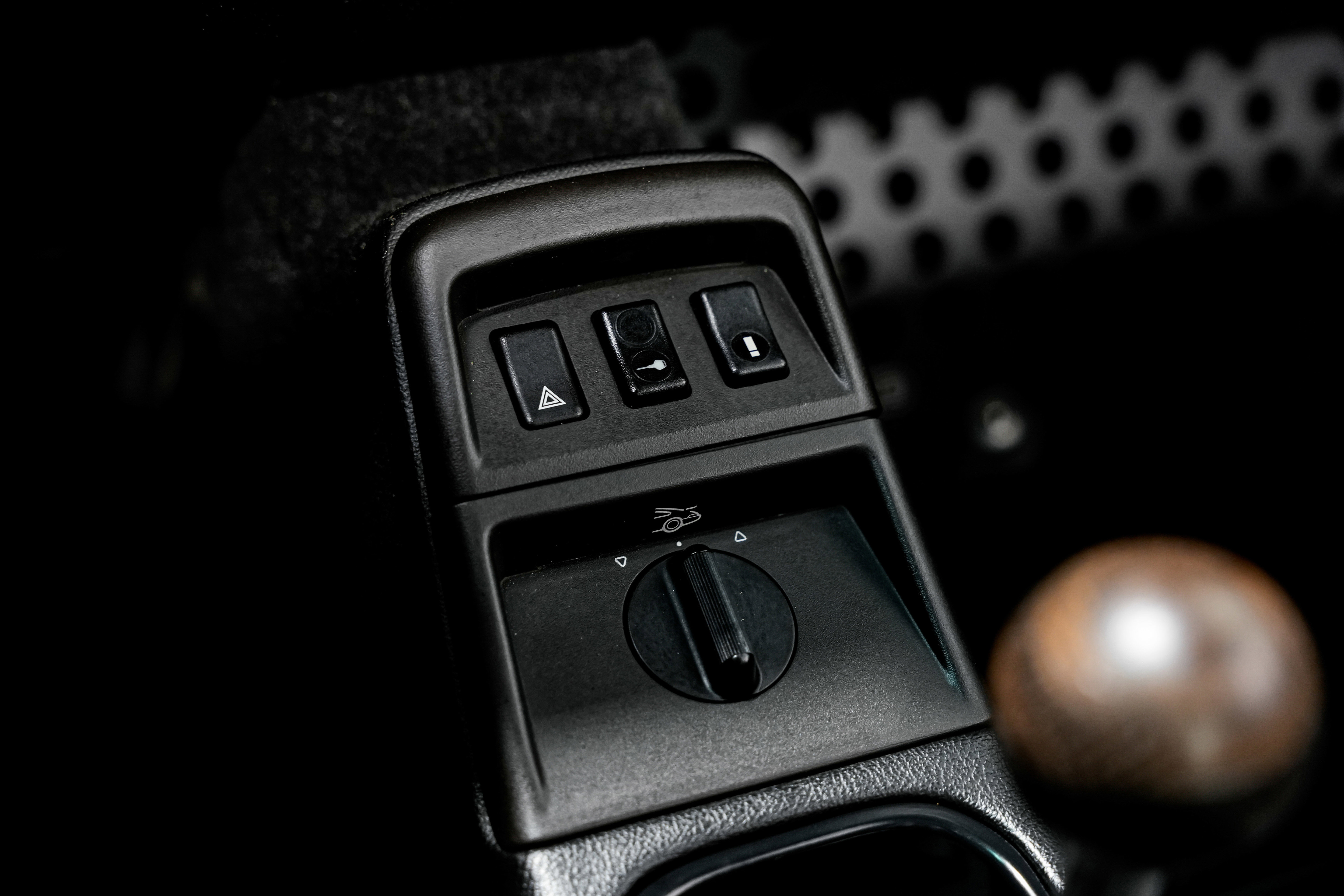 Used 1992 Porsche 911 Targa image 17