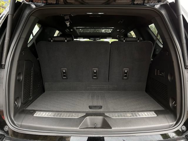 Used 2021 GMC Yukon Denali w/ Denali Premium Package image 36