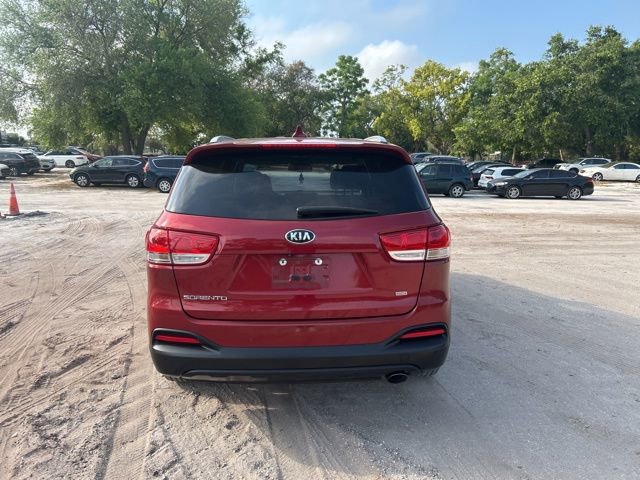 Used 2017 Kia Sorento LX w/ LX Convenience Package image 17