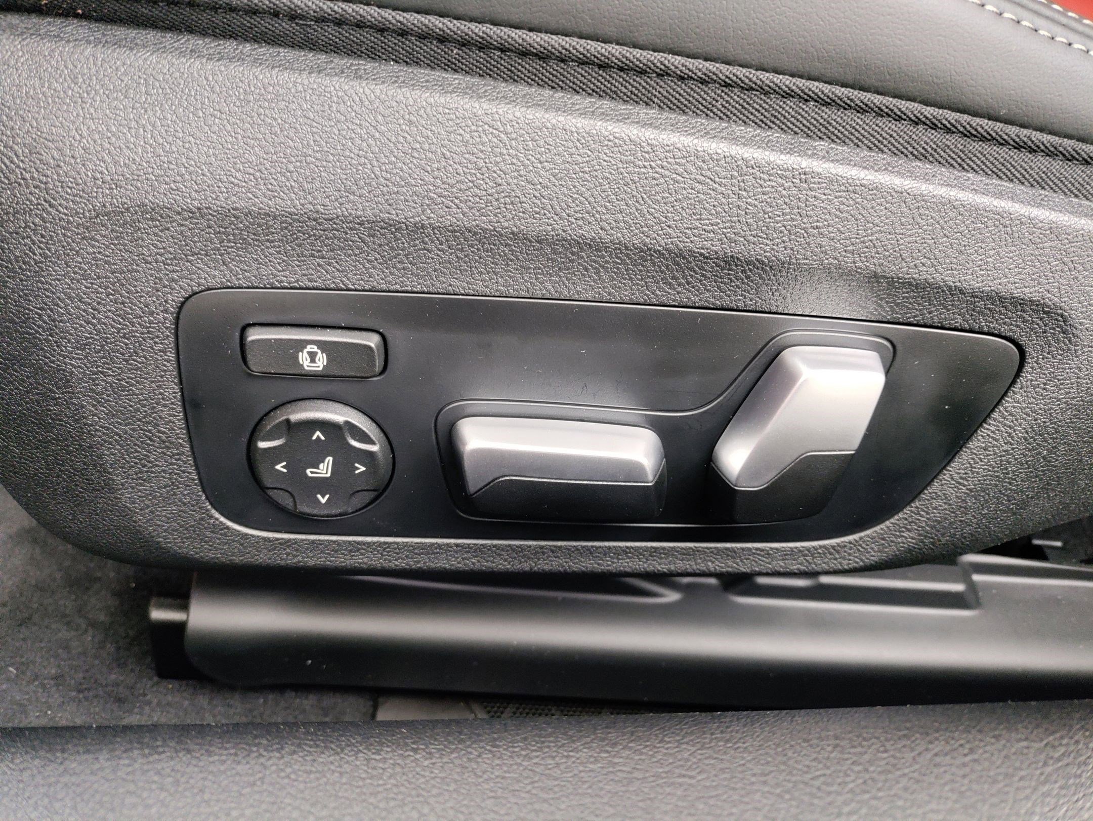 New 2026 BMW M850i xDrive Coupe image 13