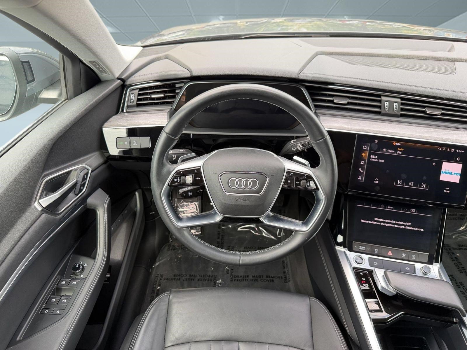 Used 2024 Audi Q8 e-tron Premium AWD/4WD image 29