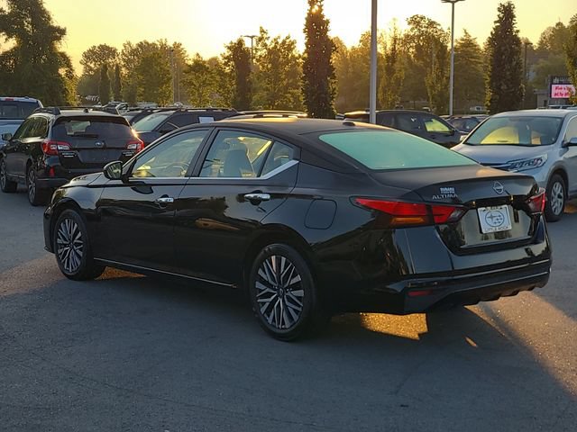 Used 2025 Nissan Altima 2.5 SV FWD image 5