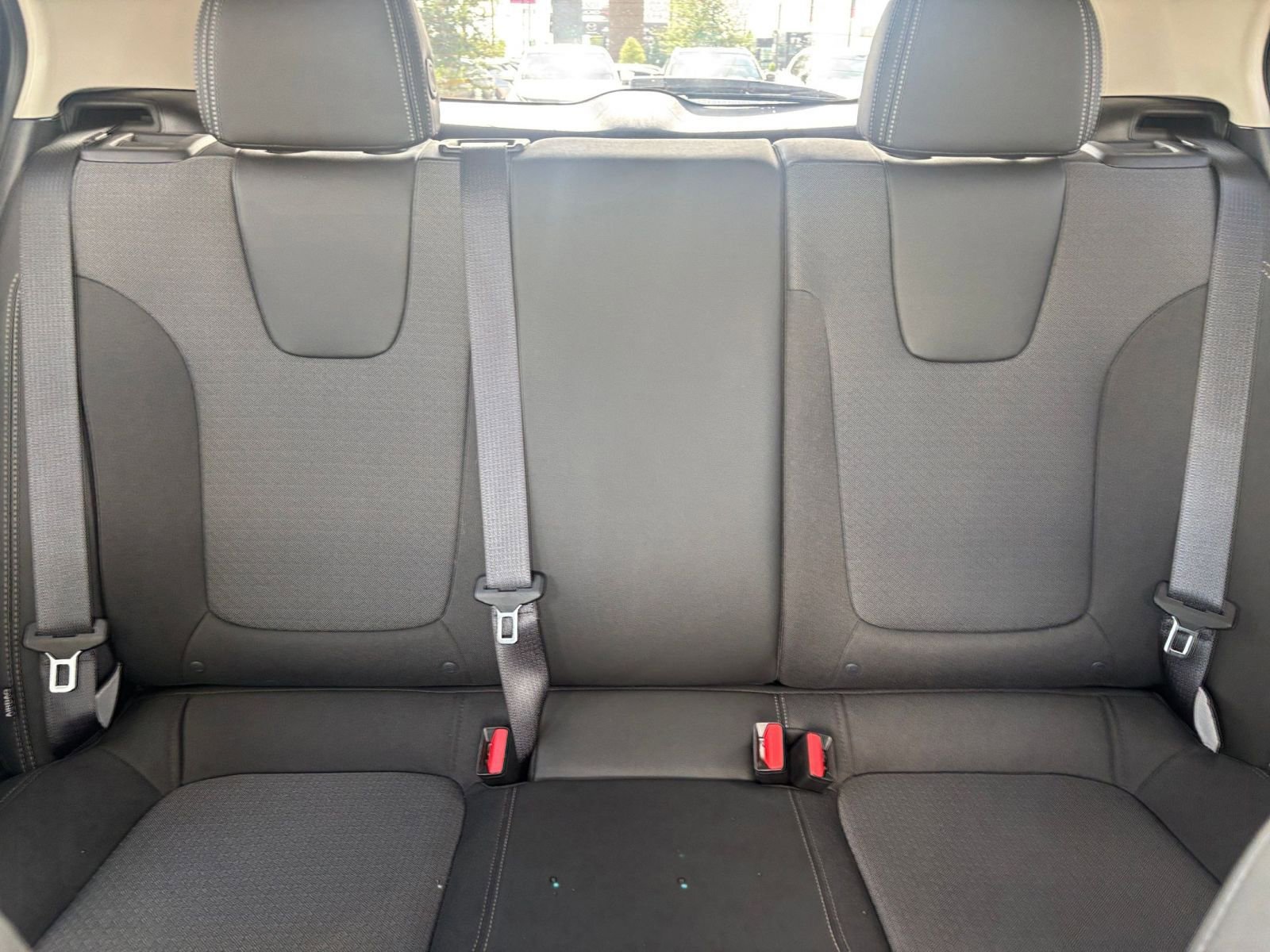 Used 2025 Buick Encore GX Preferred FWD image 37