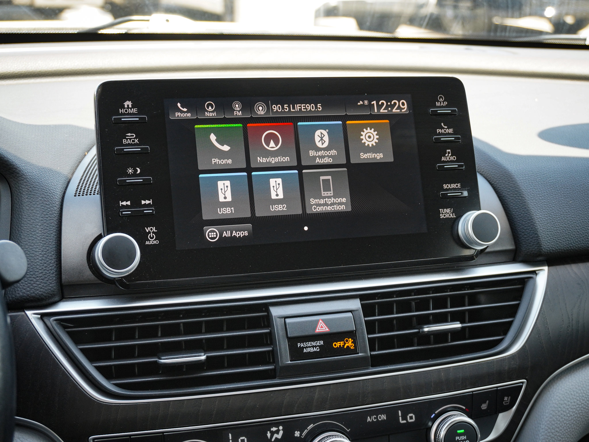 Used 2018 Honda Accord Touring image 25