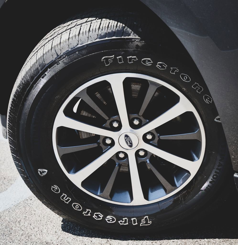Used 2020 Ford Expedition XLT AWD/4WD image 3