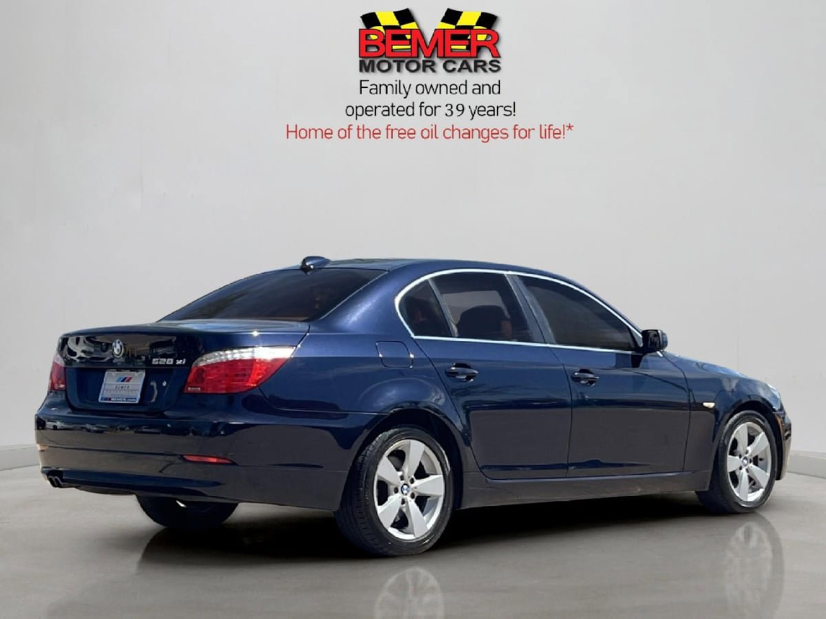 Used 2008 BMW 528xi Sedan image 5