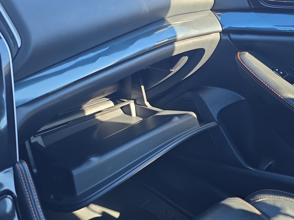 Used 2022 Nissan Maxima SR w/ Sport Mat Group image 32