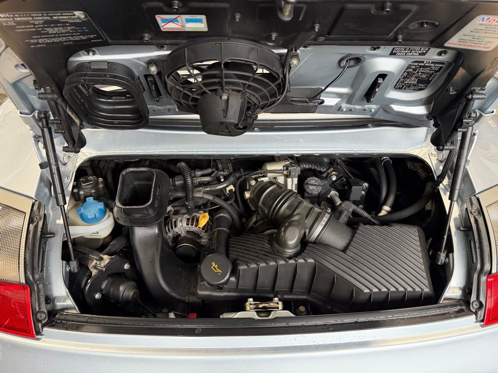 Used 2004 Porsche 911 Carrera 4S image 15