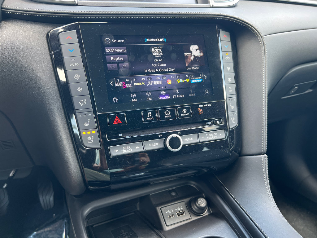 Certified 2025 INFINITI QX55 Essential AWD/4WD image 27