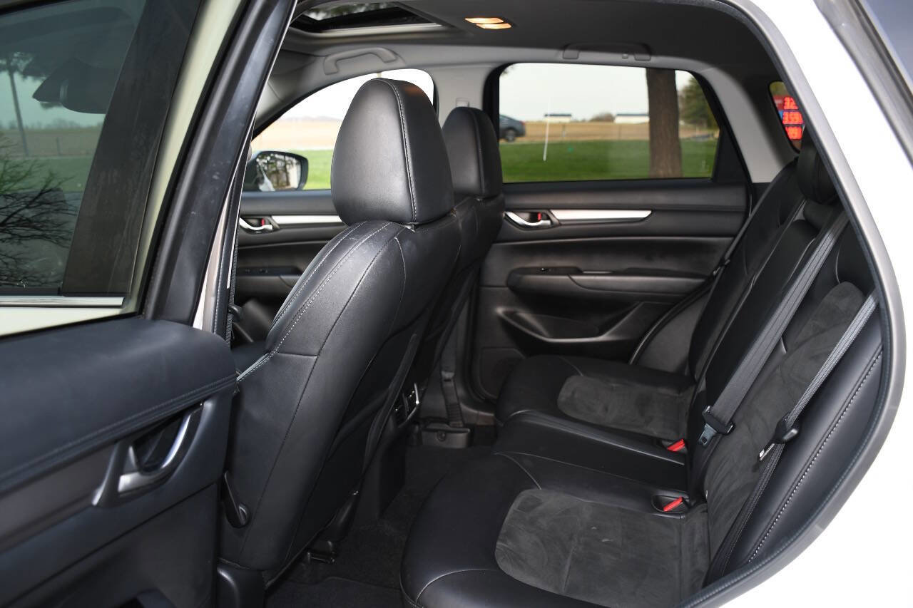 Used 2018 MAZDA CX-5 Touring w/ Preferred Equipment Package image 16