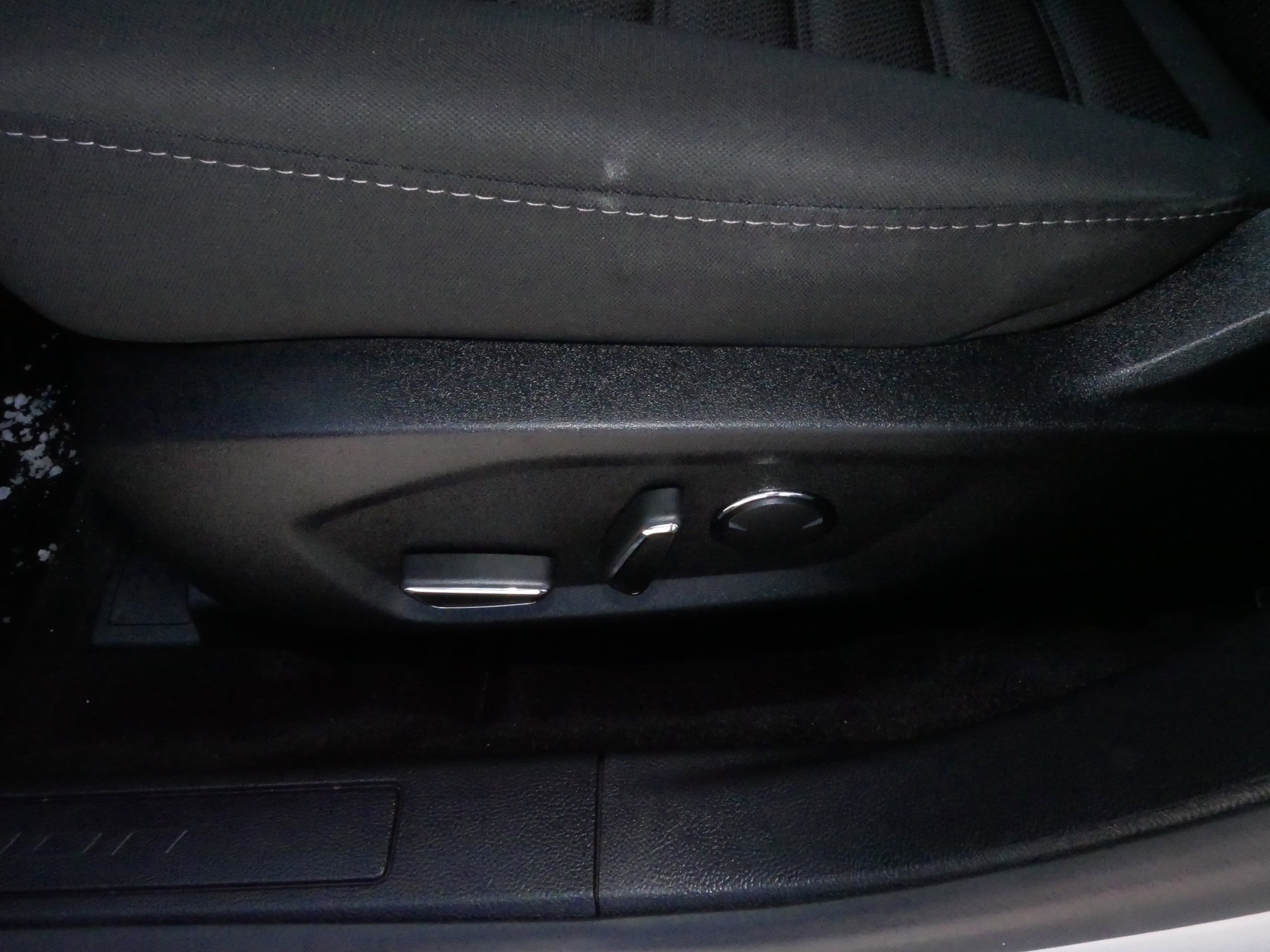 Used 2018 Ford Fusion SE image 20