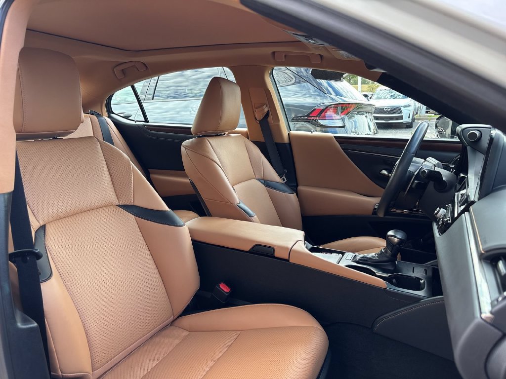 Used 2023 Lexus ES 350 w/ Premium Package FWD image 21