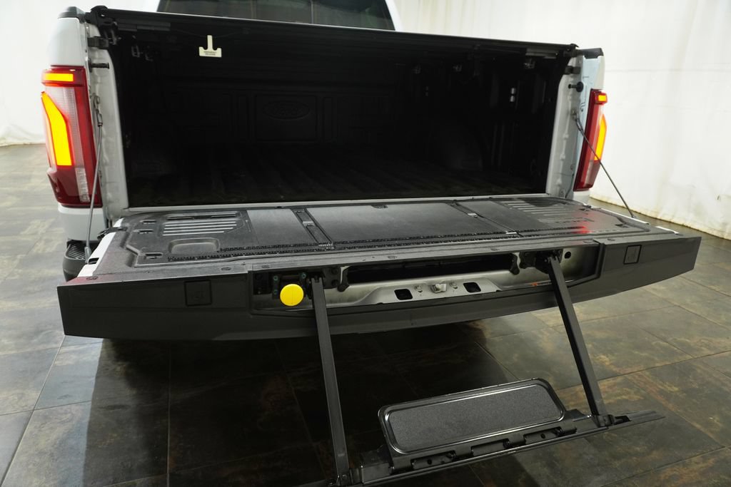 Used 2025 Ford F150 Raptor AWD/4WD image 5