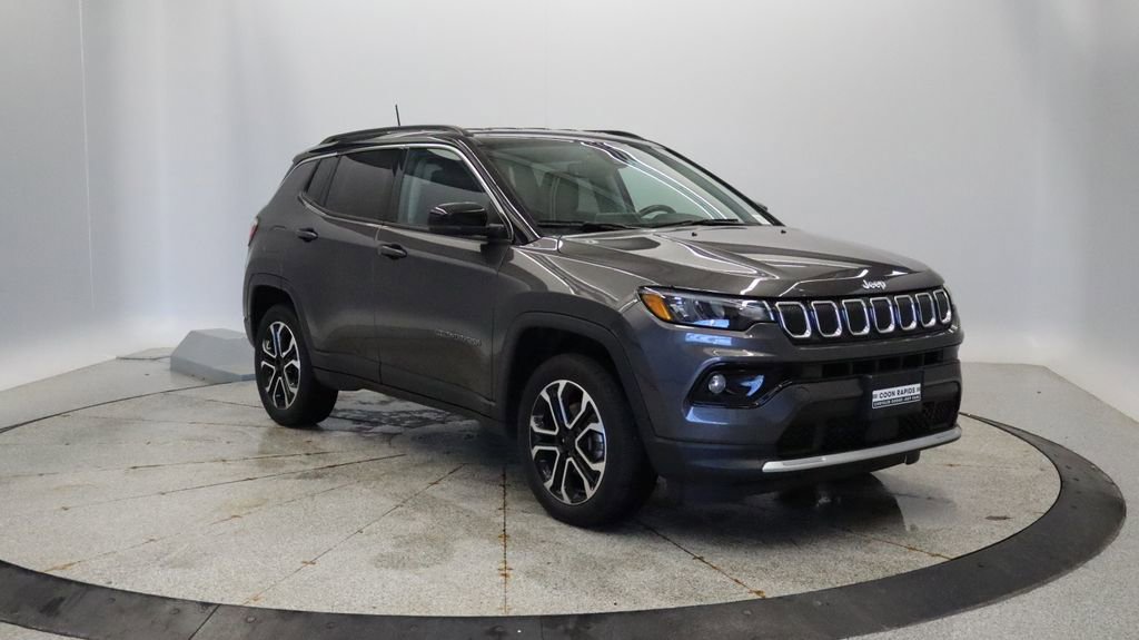 Certified 2022 Jeep Compass Limited image 9