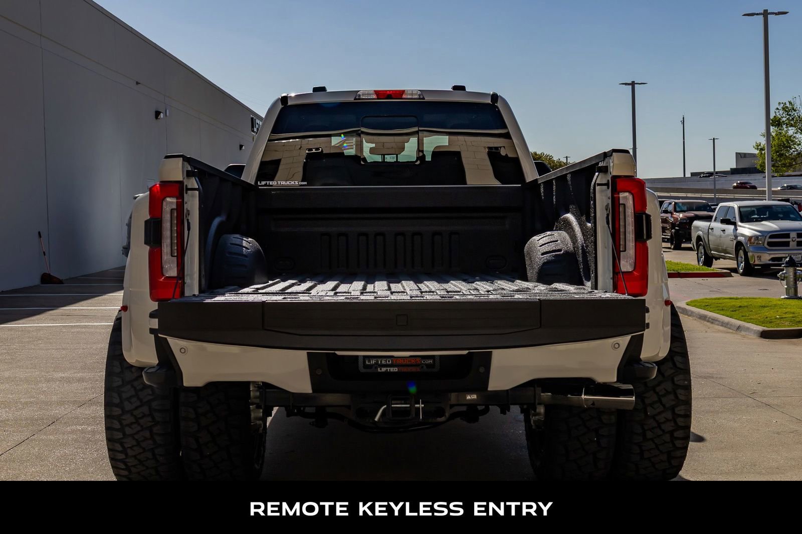 Used 2026 Ford F450 Platinum w/ Platinum Plus Package image 9