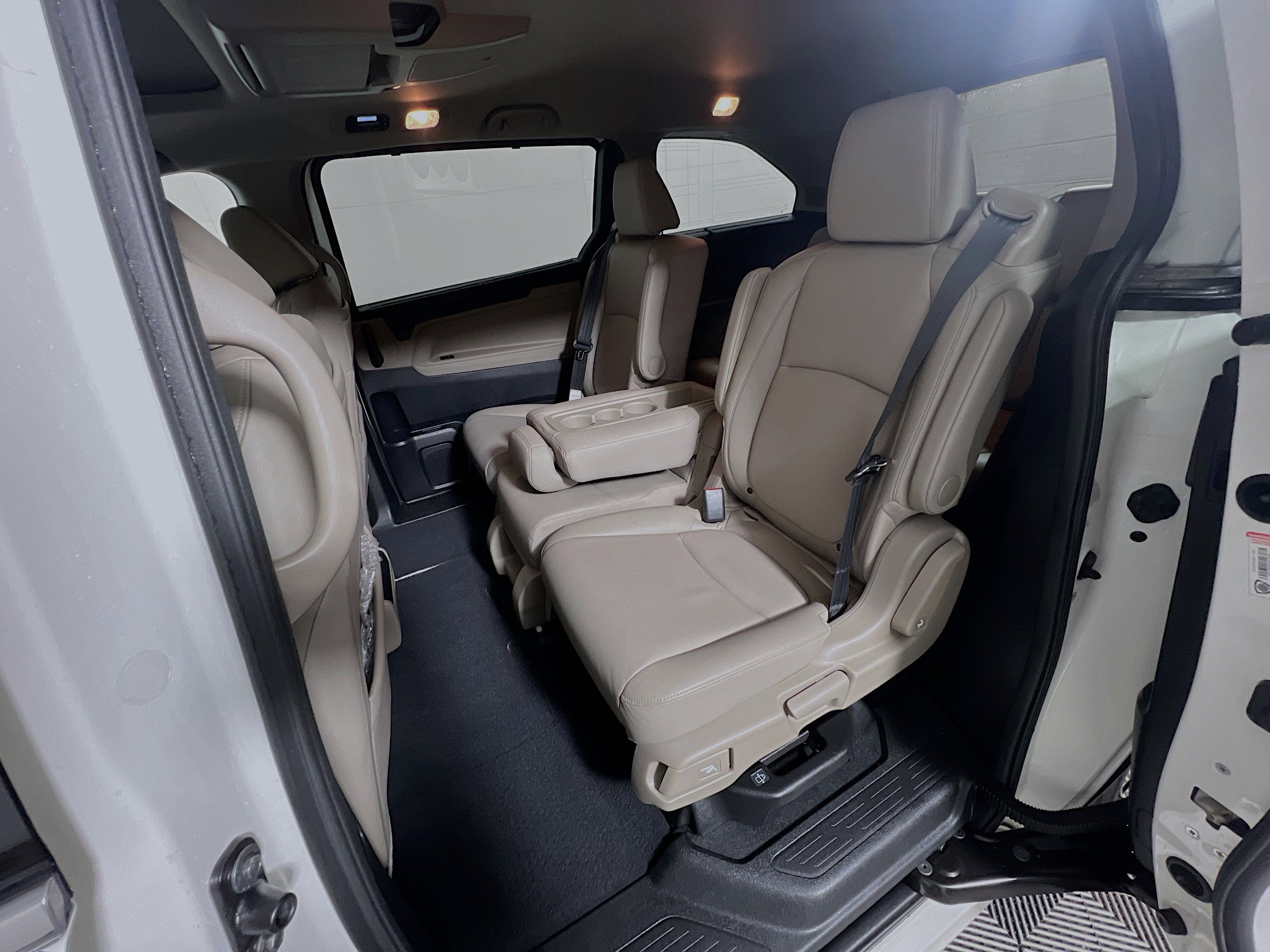 Used 2018 Honda Odyssey Elite image 29