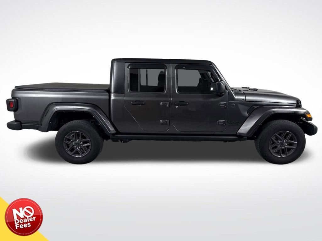 Used 2024 Jeep Gladiator Sport video 2
