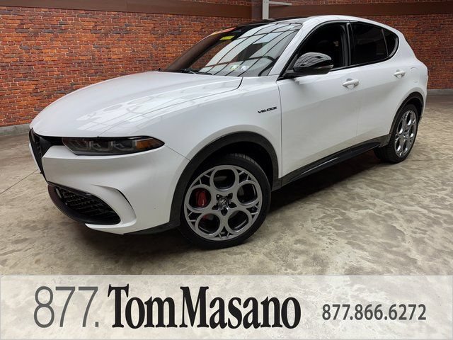 Used 2024 Alfa Romeo Tonale Ti AWD/4WD image 1