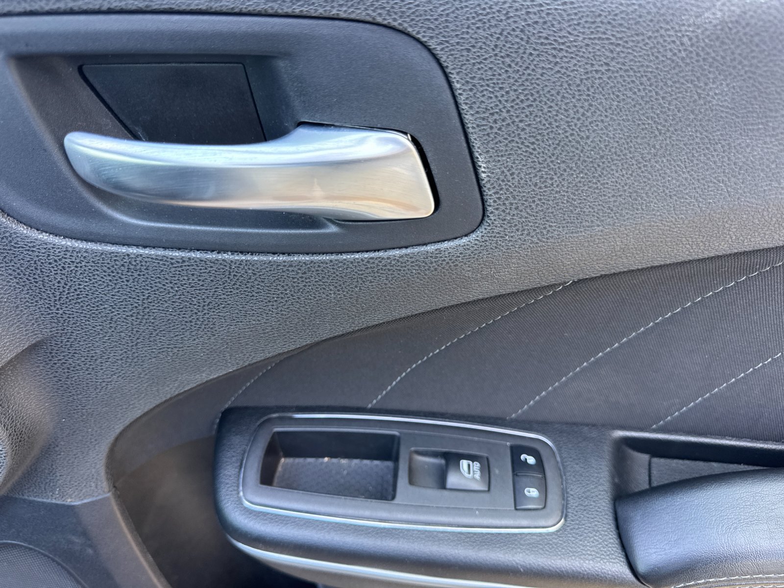 Used 2022 Dodge Charger SXT RWD image 19