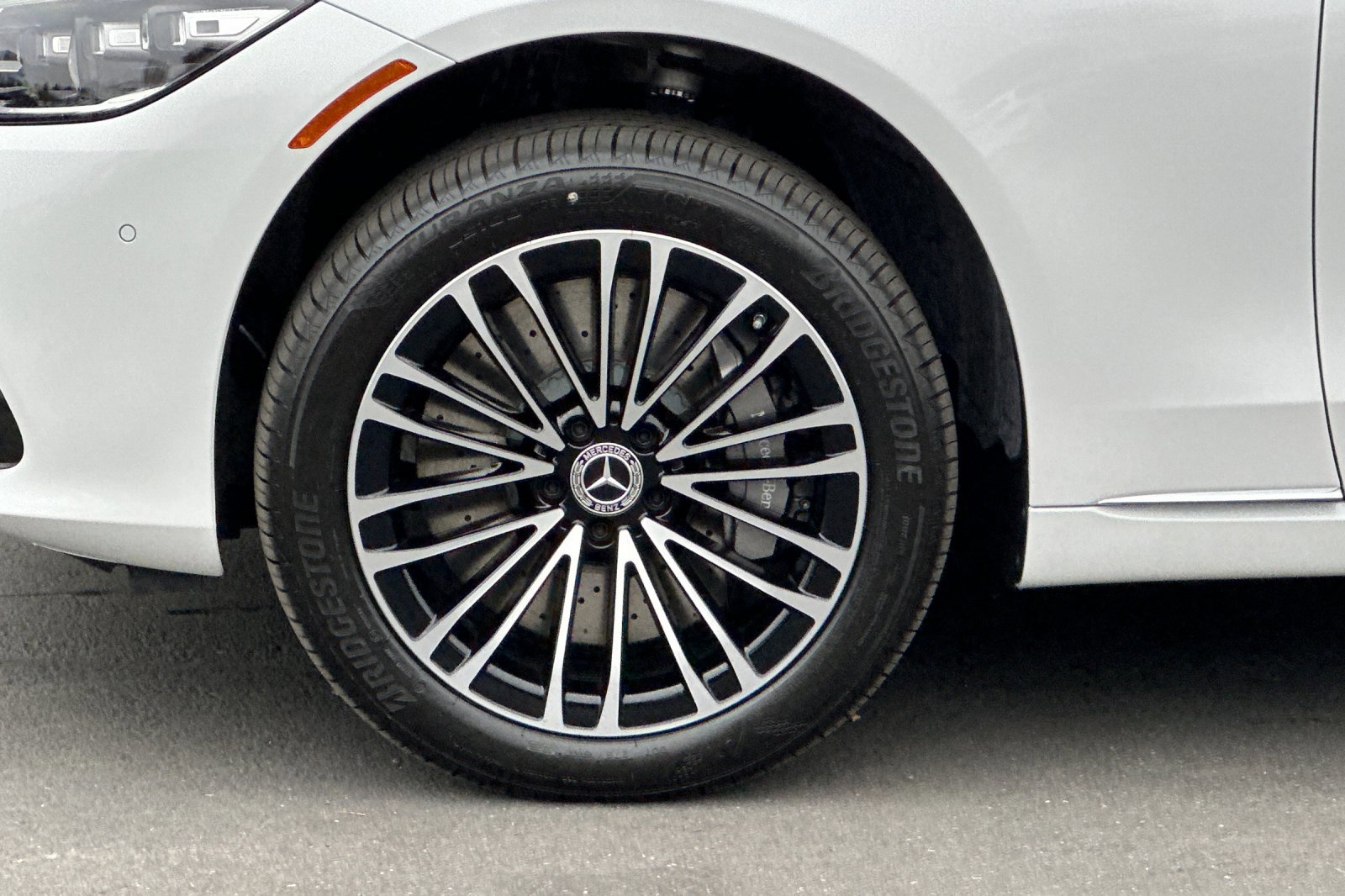 New 2026 Mercedes-Benz S 580 4MATIC Sedan image 25