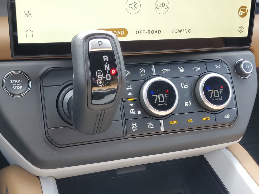 New 2026 Land Rover Defender 130 X-Dynamic SE AWD/4WD image 23