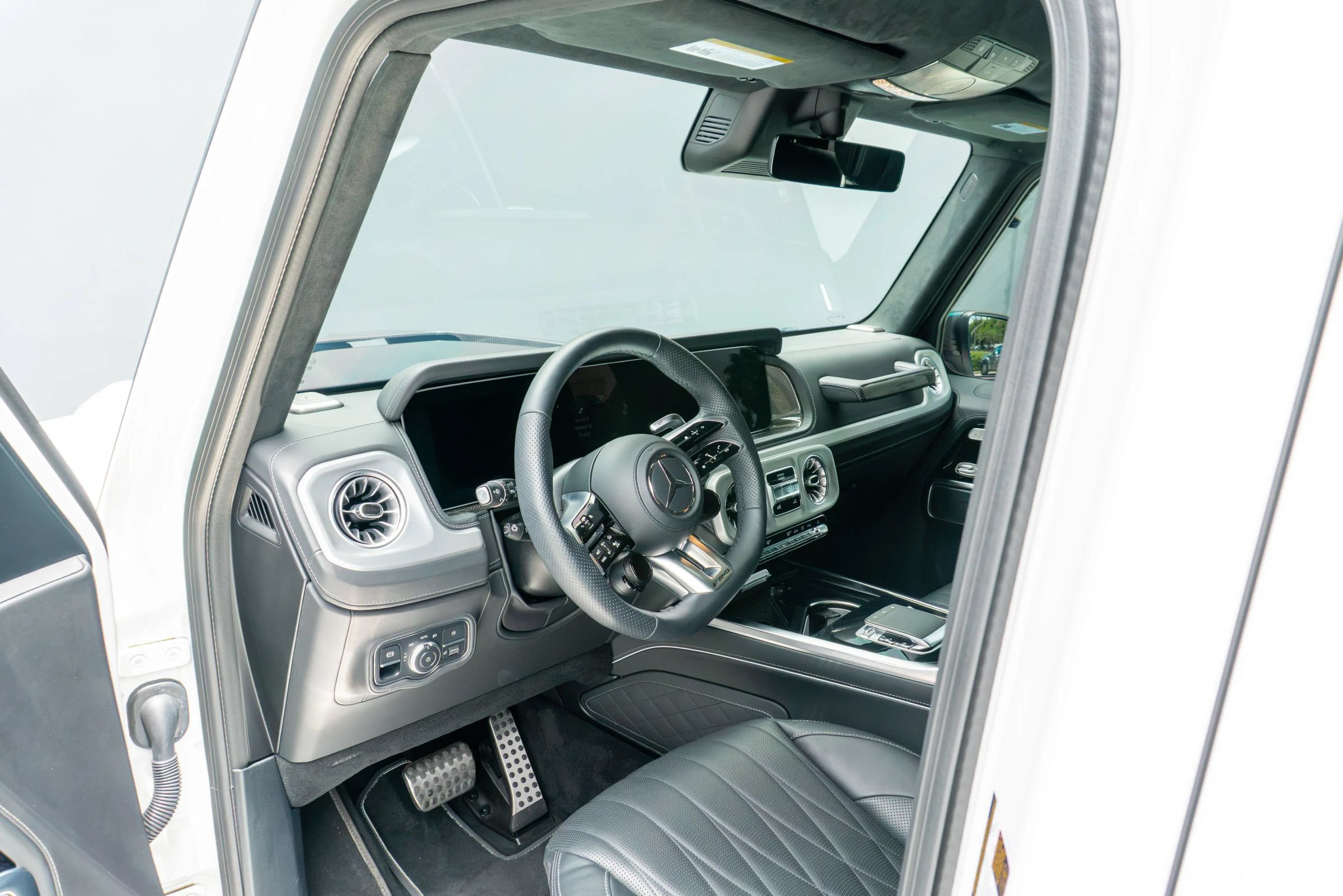 Used 2025 Mercedes-Benz G 63 AMG 4MATIC image 88