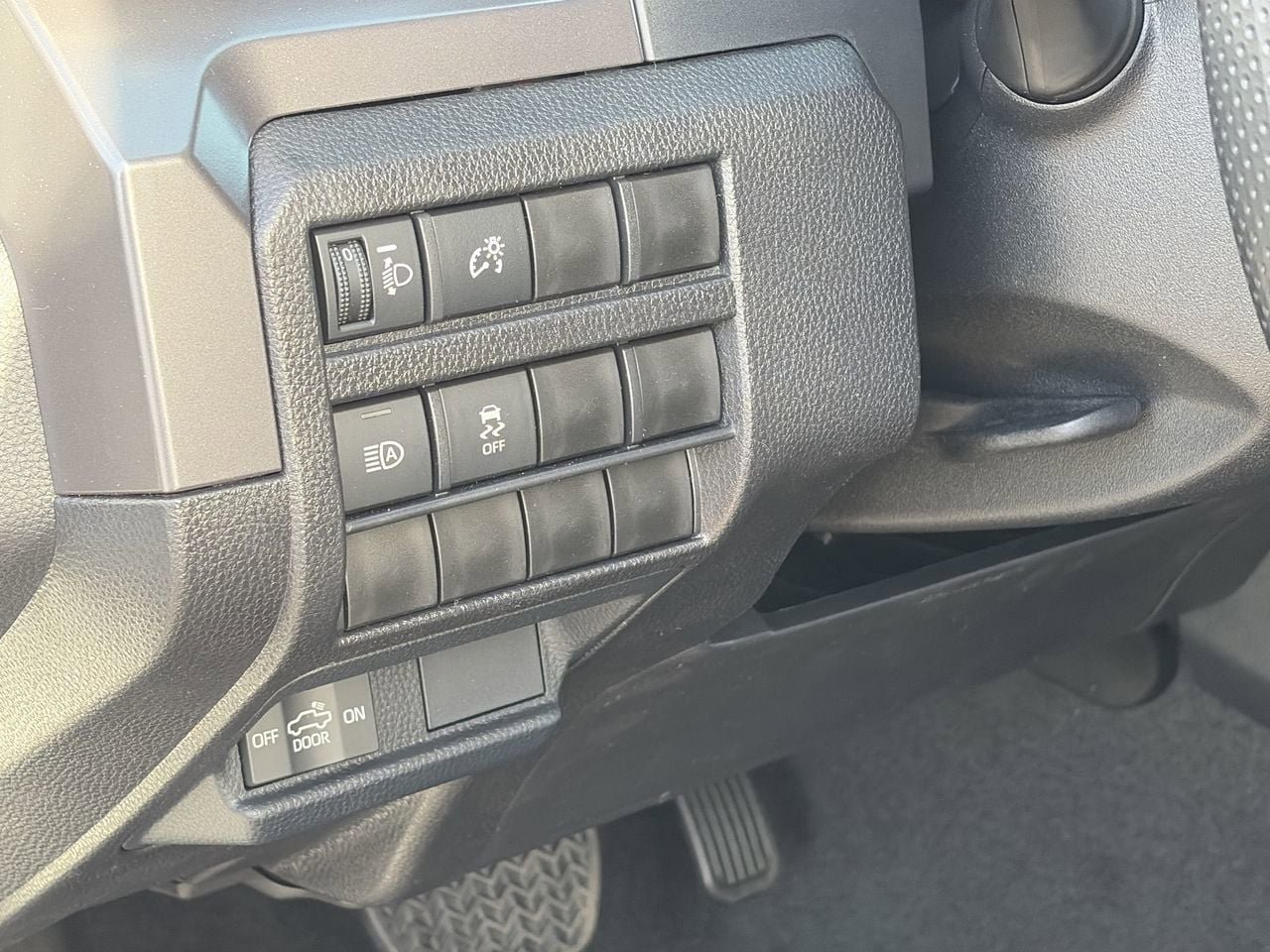 New 2026 Toyota Tacoma SR5 AWD/4WD image 11