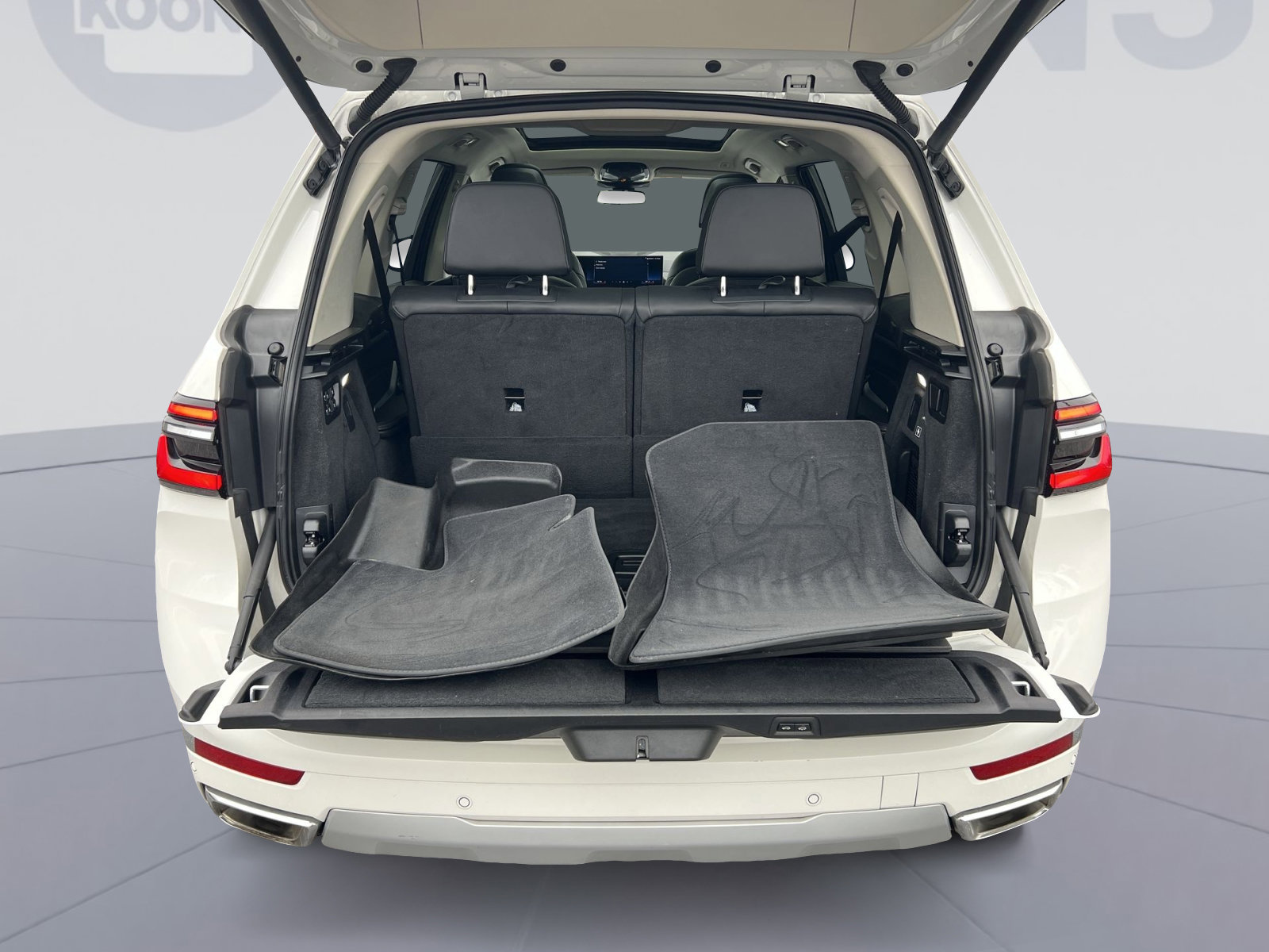 Used 2024 BMW X7 xDrive40i w/ Premium Package image 27