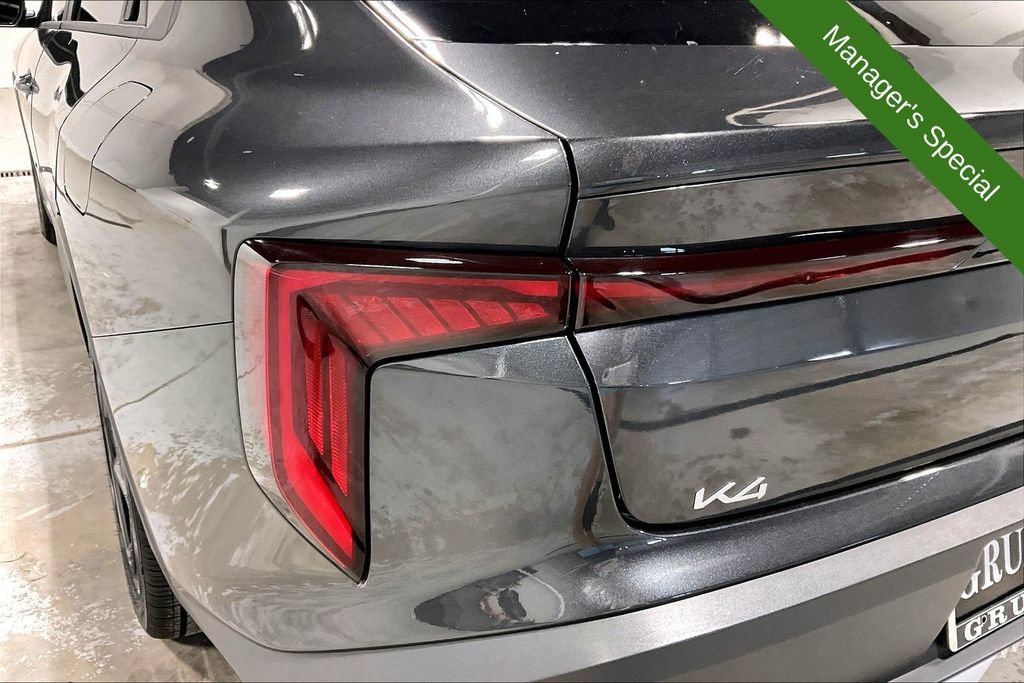 Used 2025 Kia K4 EX FWD image 38
