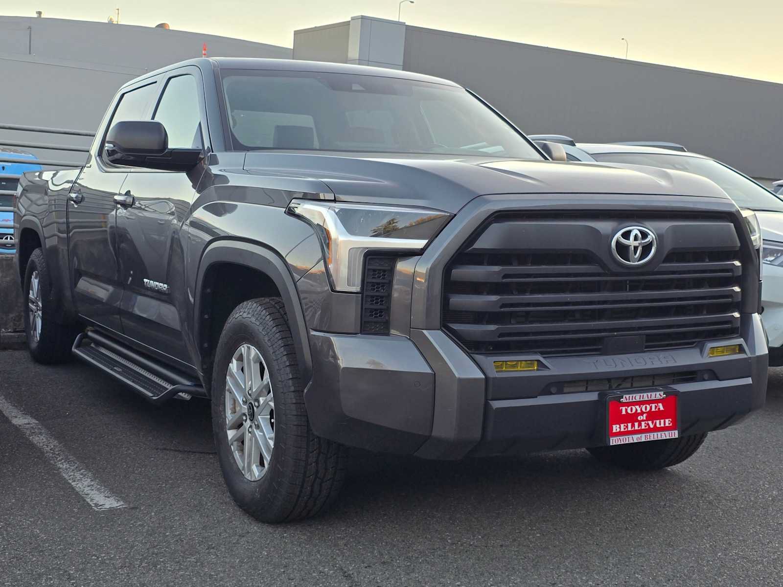 Used 2022 Toyota Tundra SR5 w/ SR5 Premium Package AWD/4WD image 3