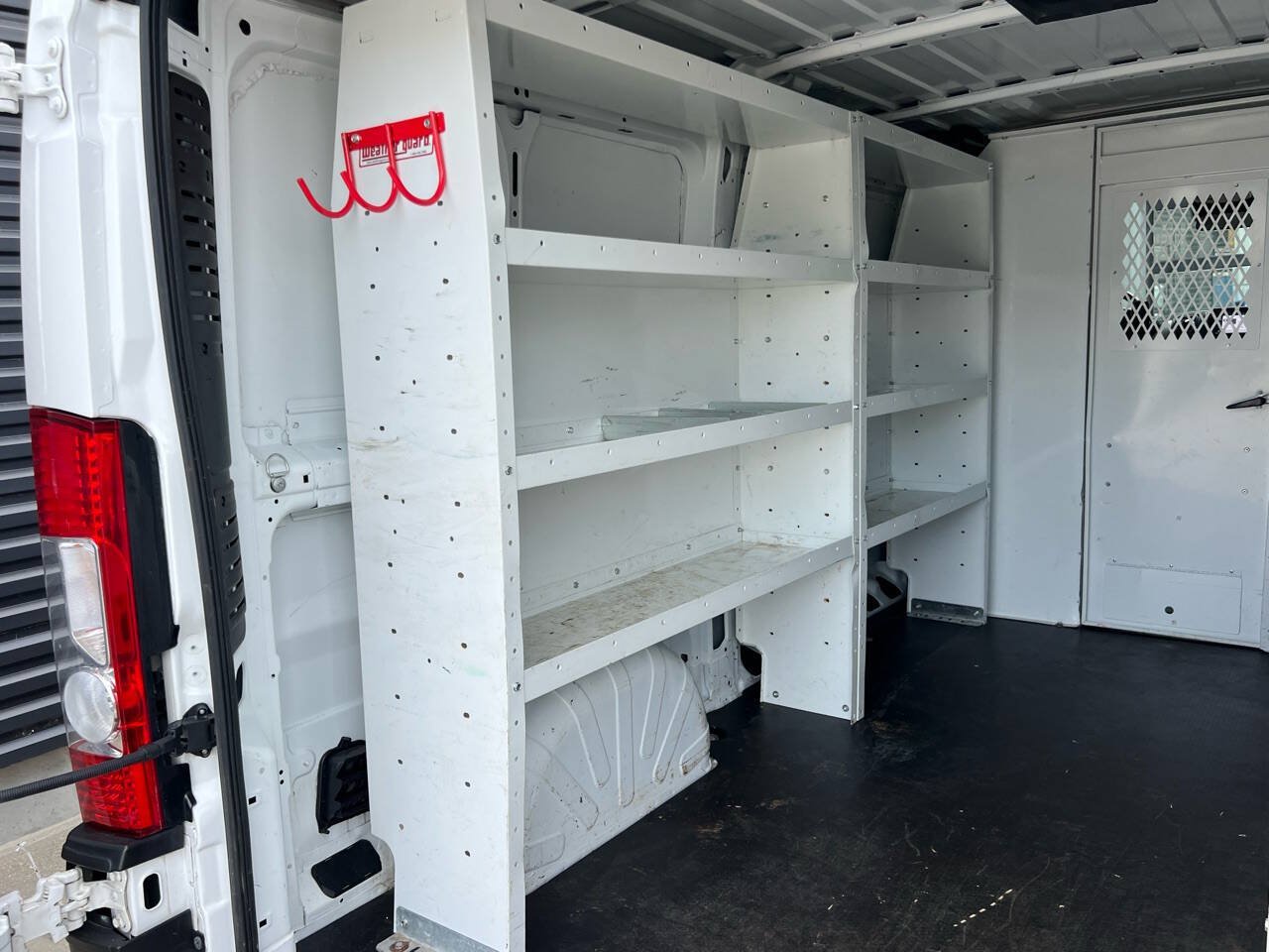 Used 2022 RAM ProMaster 2500 w/ Convenience Group FWD image 14