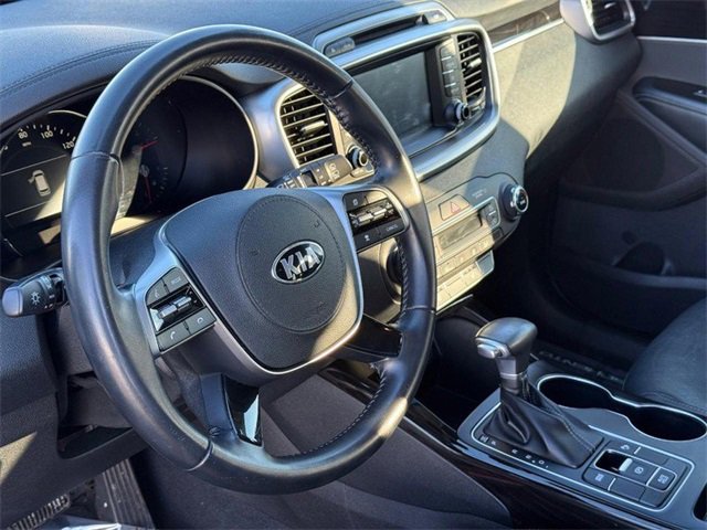 Used 2019 Kia Sorento EX image 19