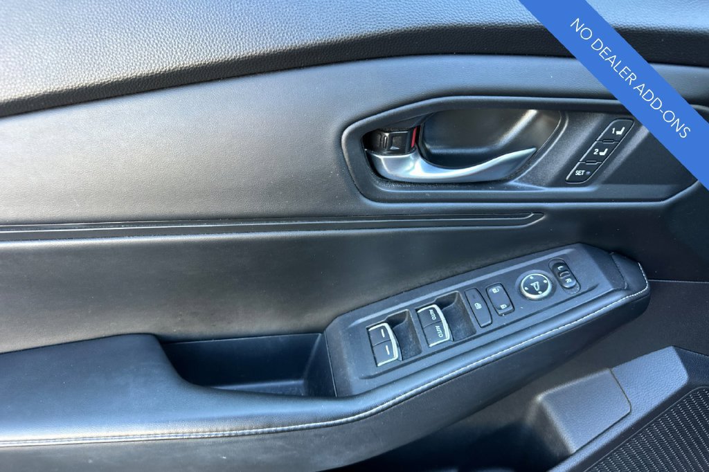 Used 2023 Honda Accord Sport image 11