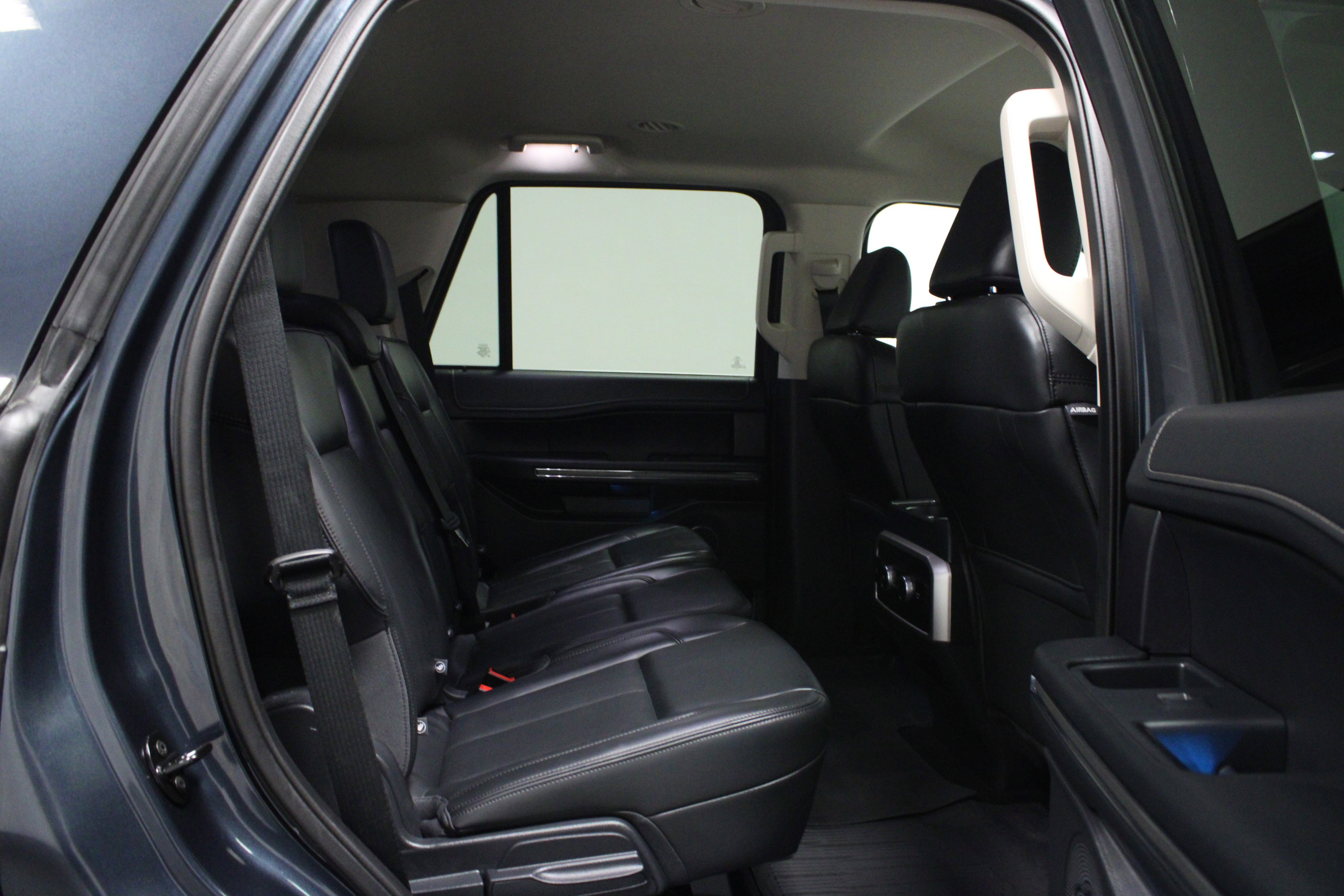 Used 2024 Ford Expedition XLT image 16