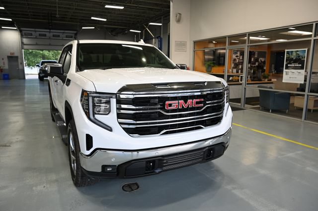 New 2026 GMC Sierra 1500 SLT w/ SLT Premium Plus Package AWD/4WD image 3