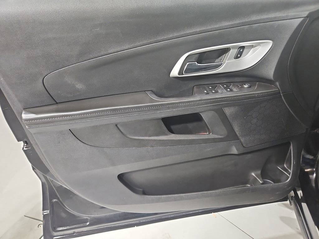 Used 2016 Chevrolet Equinox LT w/ Convenience Package image 11