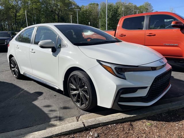Used 2025 Toyota Corolla SE FWD image 5