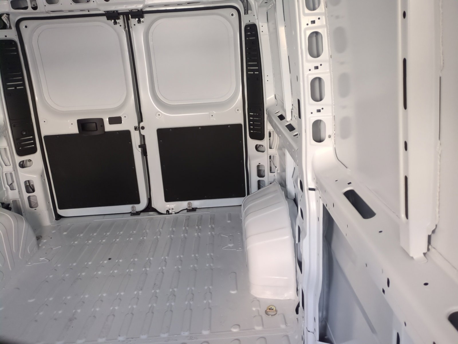 New 2025 RAM ProMaster 1500 w/ Convenience Group image 17