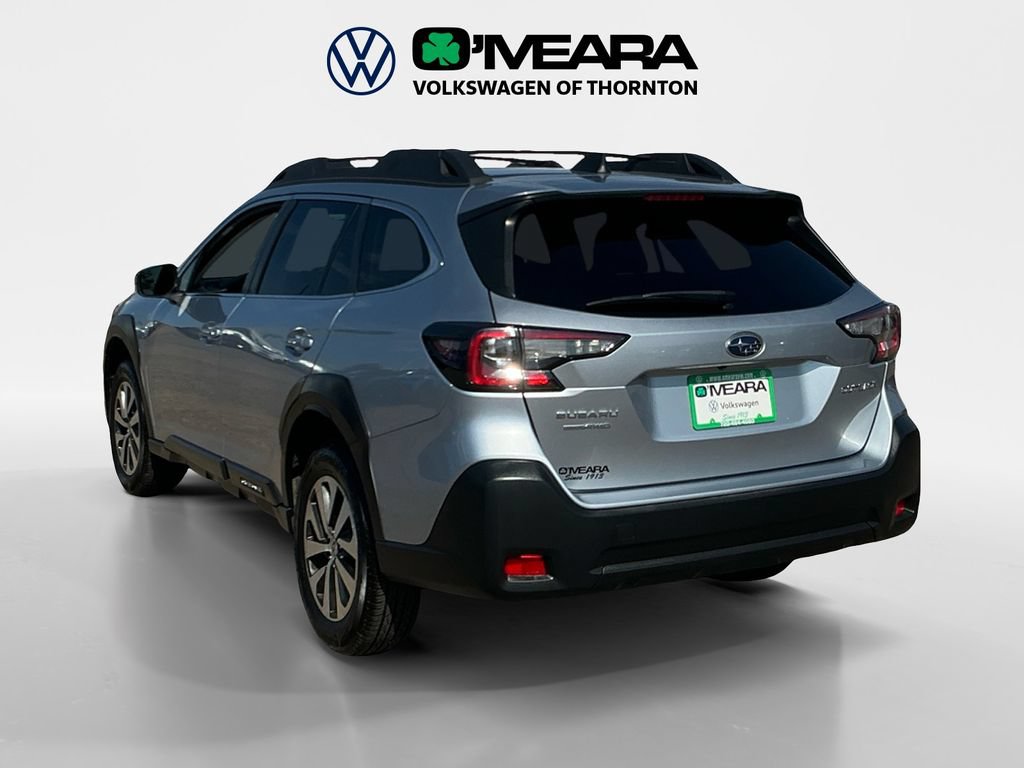 Used 2023 Subaru Outback Premium AWD/4WD image 3