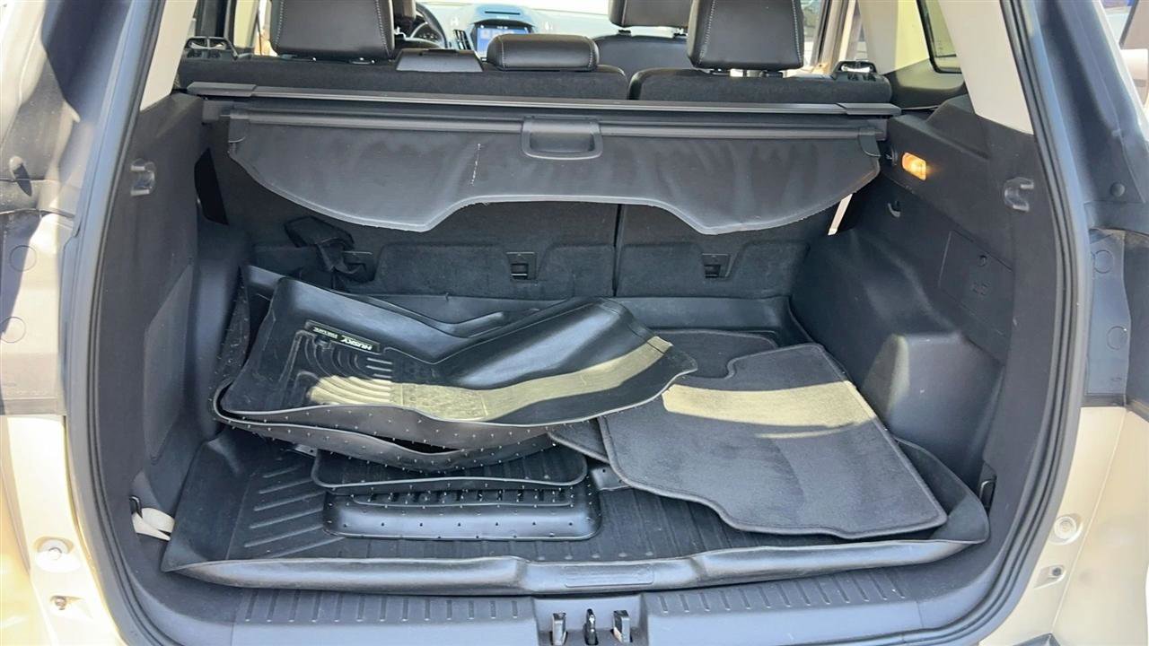 Used 2017 Ford Escape Titanium w/ Equipment Group 301A FWD image 27